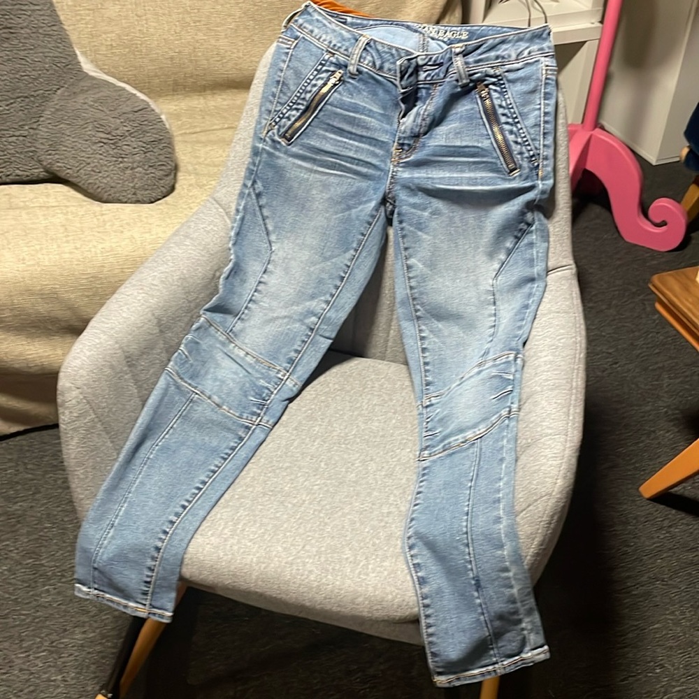 Moto jeans, super cool!